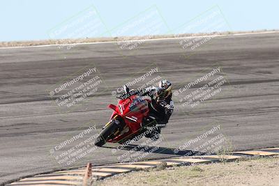 media/Jan-15-2026-Racers Edge (Thu) [[dfebeb70ab]]/3-B Group/Session 2 (Bowl Exit)/